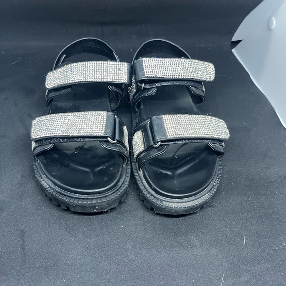 Madden Girl Other - NWOT Madden Girl Amour R Sandals, sparkle girls Size 1